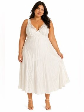70s/80s European Vintage Triumph Silky Lace Cup Midi Slip Dress (Ivory) Size M/L